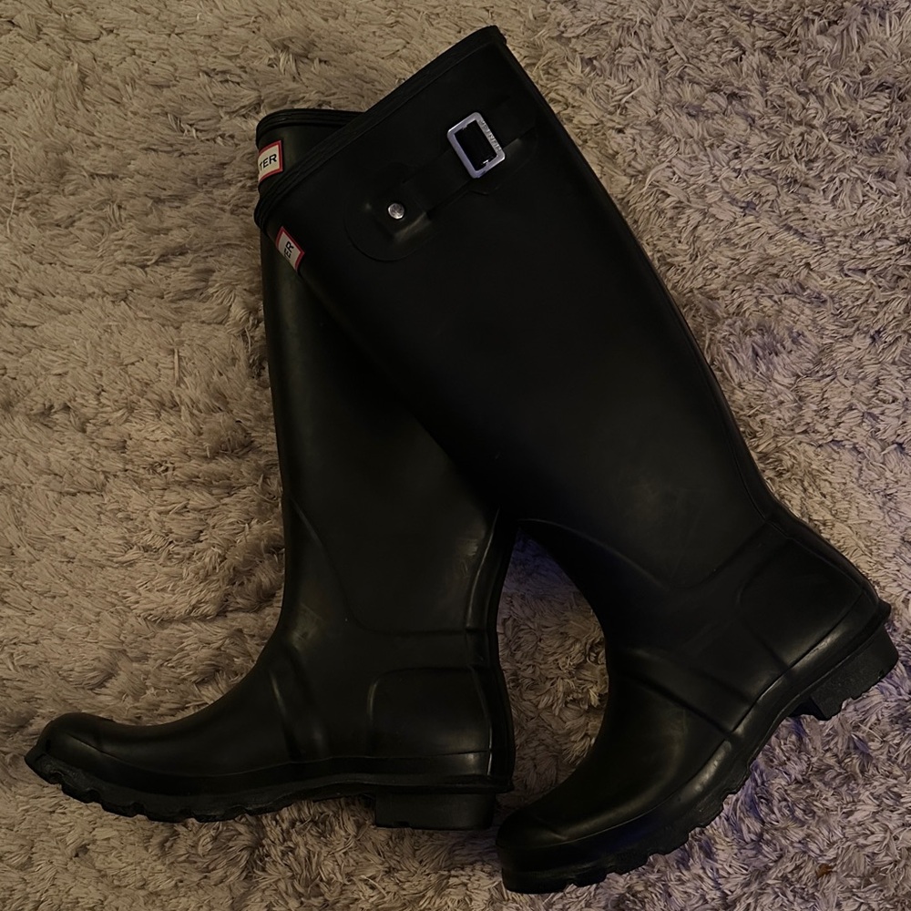 Hunter Black Tall Rain Boots with Side Buckle